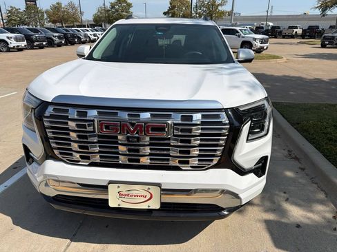 Used 2026 GMC Terrain Denali AWD/4WD image 5