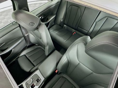 Used 2025 BMW 330i Sedan w/ M Sport Package image 22