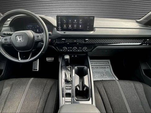 Used 2023 Honda Accord Sport image 7
