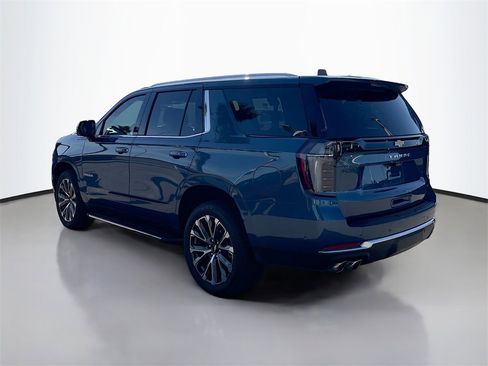 Used 2025 Chevrolet Tahoe High Country image 5