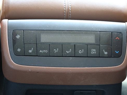Used 2022 Nissan Pathfinder Platinum w/ Cargo Package AWD/4WD image 23