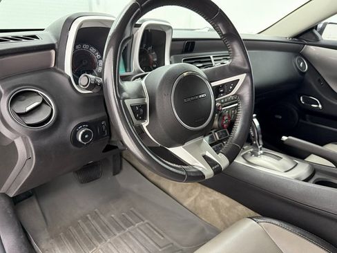 Used 2011 Chevrolet Camaro SS image 9