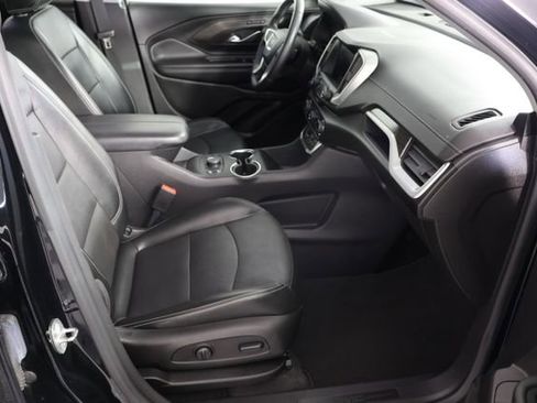 Used 2024 GMC Terrain SLT image 23