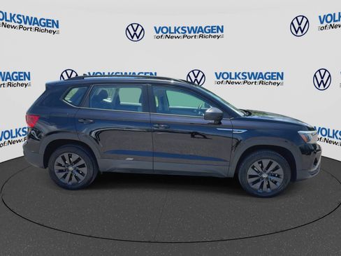 Used 2023 Volkswagen Taos S FWD image 9