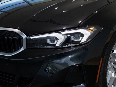 Used 2025 BMW 330i xDrive Sedan w/ Premium Package image 8