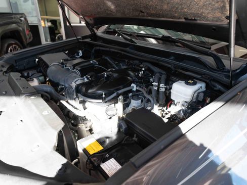 Used 2023 Toyota 4Runner Limited image 33