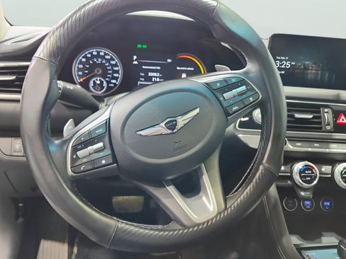 Used 2023 Genesis G70 2.0T image 18