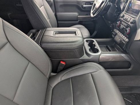 Used 2022 Chevrolet Silverado 2500 LTZ w/ LTZ Convenience Package image 11