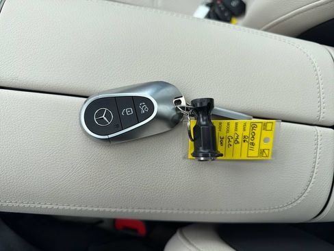 Used 2026 Mercedes-Benz GLC 300 4MATIC image 24