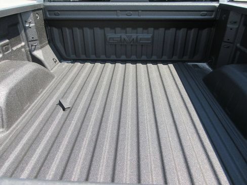 New 2026 GMC Sierra 1500 Elevation w/ Elevation Premium Package AWD/4WD image 6