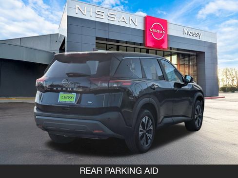Used 2023 Nissan Rogue SV image 8