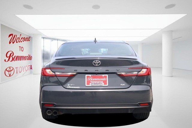 Used 2025 Toyota Camry SE FWD image 6