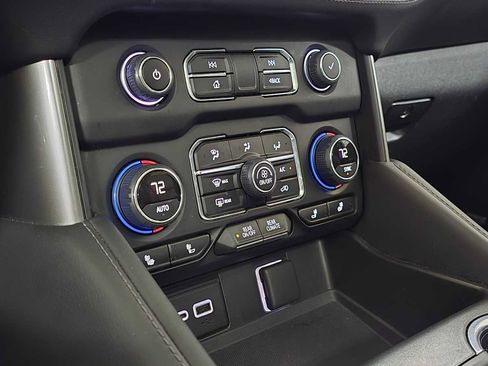 Used 2023 Chevrolet Tahoe Z71 w/ Z71 Off-Road Package image 32