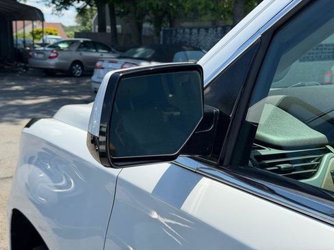 Used 2016 GMC Yukon XL SLT RWD image 18