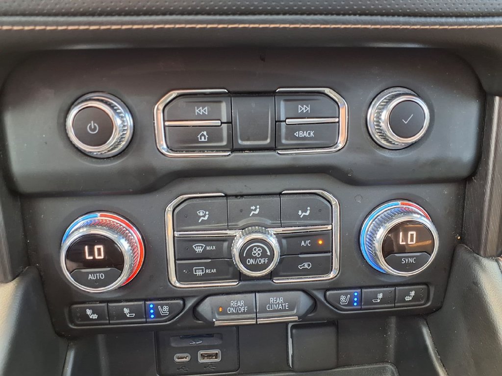 Used 2021 GMC Yukon AT4 w/ LPO, Illumination Package AWD/4WD image 22