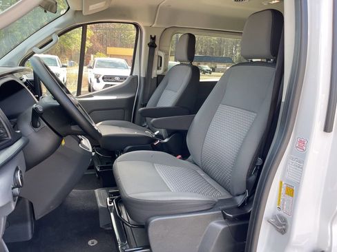 Used 2024 Ford Transit 350 XLT image 17