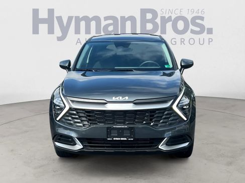 Certified 2025 Kia Sportage LX image 9