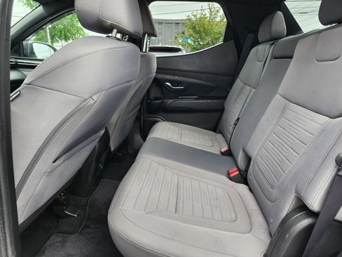 Used 2022 Hyundai Santa Cruz SE AWD/4WD image 15