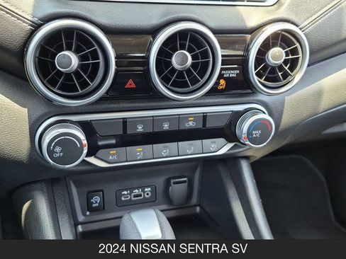 Used 2024 Nissan Sentra SV FWD image 22