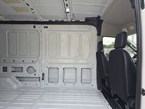 New 2025 Ford Transit 250 148 Medium Roof image 16
