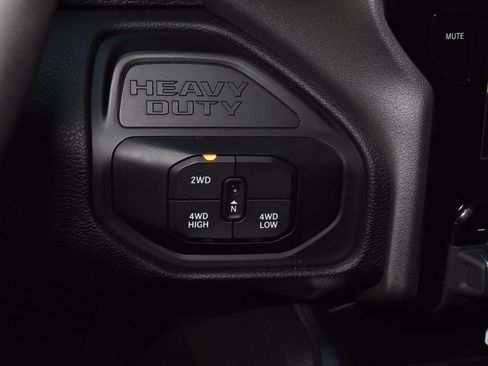 Used 2025 RAM 2500 Laramie w/ Night Edition AWD/4WD image 30