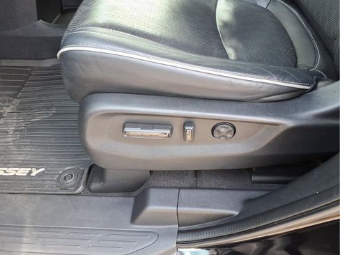Used 2023 Honda Odyssey Elite image 21
