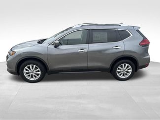 Used 2017 Nissan Rogue SV video 2