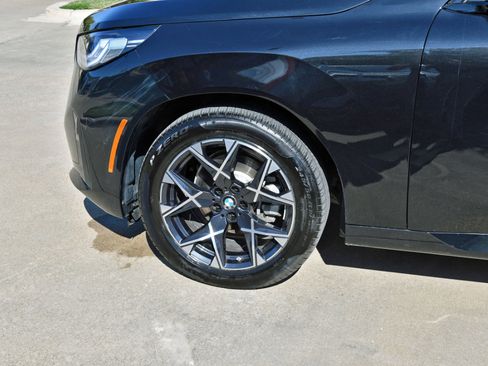 Used 2025 BMW X3 xDrive30i image 4