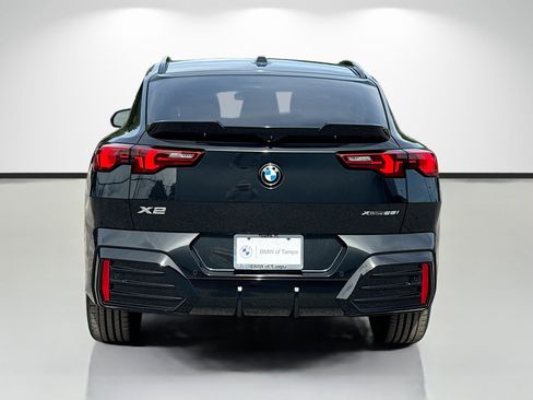 New 2026 BMW X2 xDrive28i w/ Technology Package AWD/4WD image 4