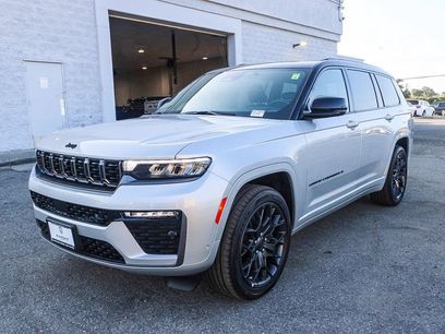New 2026 Jeep Grand Cherokee L Summit w/ Obsidian Package