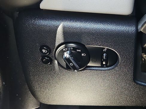 Used 2022 MINI Cooper S w/ Signature Upholstery Package image 13