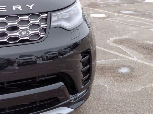 New 2026 Land Rover Discovery Limited Edition image 10