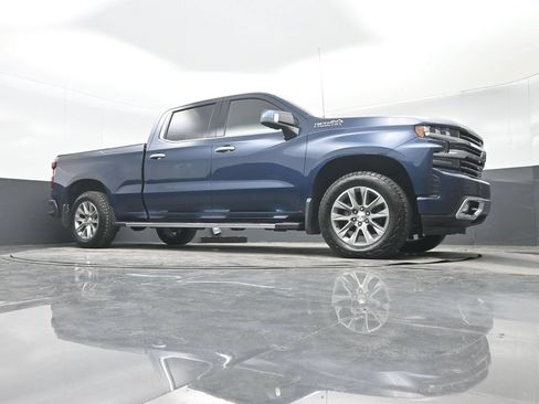 Used 2021 Chevrolet Silverado 1500 High Country w/ Technology Package AWD/4WD image 32