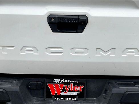 Used 2024 Toyota Tacoma SR image 23