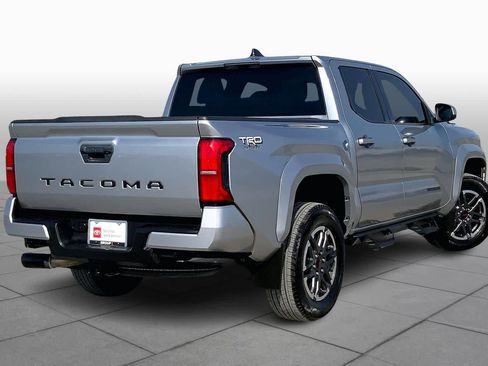 Used 2024 Toyota Tacoma TRD Sport image 13