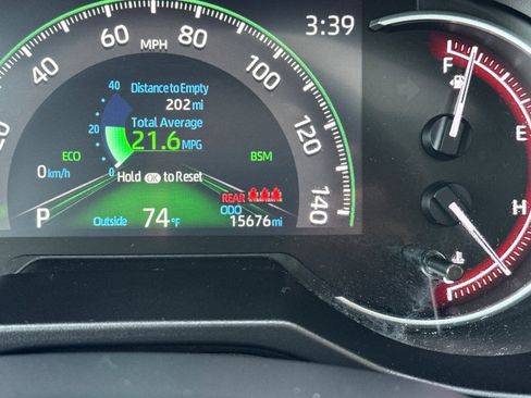 Used 2023 Toyota RAV4 XLE Premium image 27