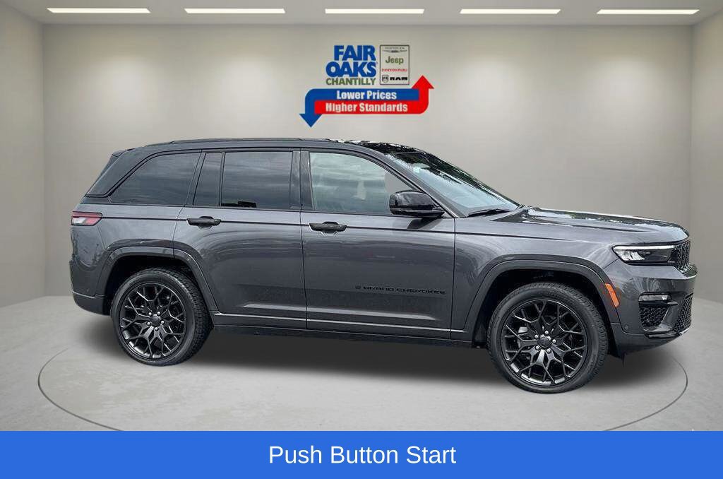 Certified 2025 Jeep Grand Cherokee Summit w/ Obsidian Package AWD/4WD image 6