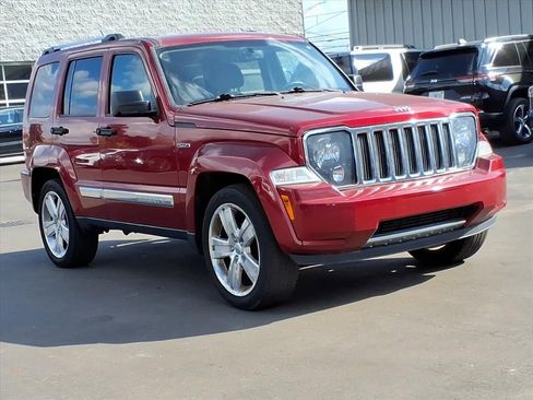 Used 2012 Jeep Liberty Limited Jet image 7