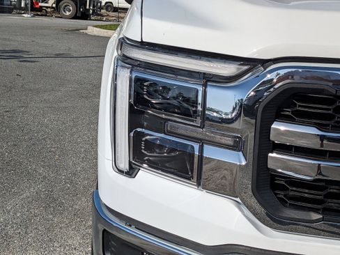 New 2025 Ford F150 Lariat w/ Equipment Group 501A Mid image 32