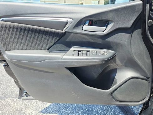 Used 2018 Honda Fit EX image 30