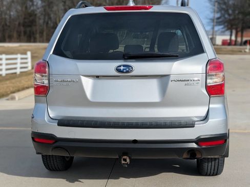 Used 2016 Subaru Forester 2.5i Premium w/ All-Weather Package image 9