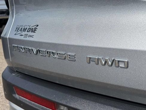 Used 2026 Chevrolet Traverse LT AWD/4WD image 7