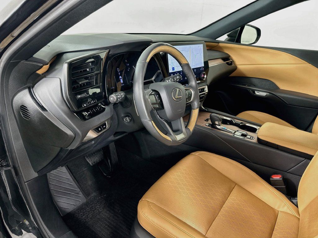 Used 2023 Lexus RX 350 Premium Plus w/ Cold Area Package FWD image 9