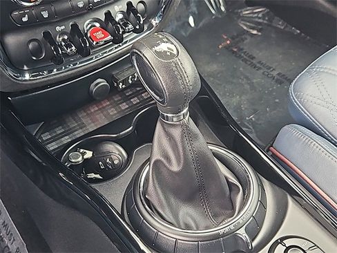 Used 2017 MINI Cooper Clubman S image 25