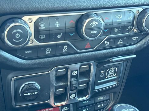 New 2026 Jeep Gladiator Sport AWD/4WD image 19