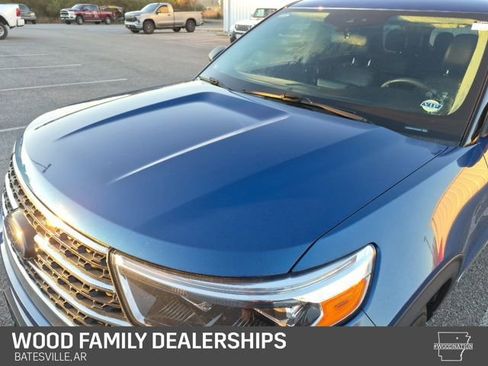 Used 2023 Ford Explorer XLT w/ Equipment Group 202A image 6