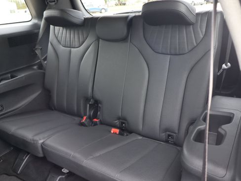 Used 2024 Hyundai Palisade Limited AWD/4WD image 11