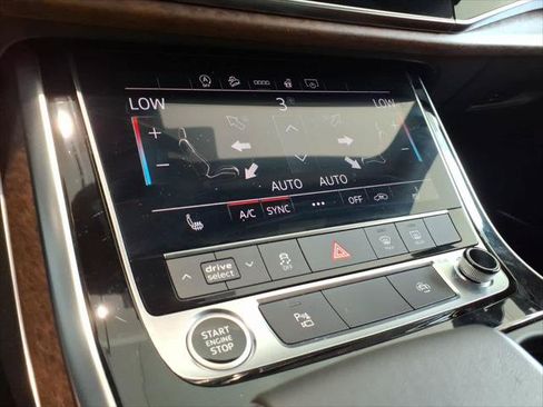 Certified 2026 Audi Q7 3.0T Premium w/ Convenience Plus Package AWD/4WD image 27