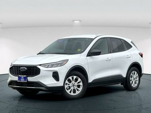 Used 2025 Ford Escape Active w/ Tech Pack #1 image 2