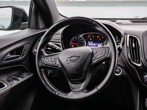 Used 2022 Chevrolet Equinox RS FWD image 18